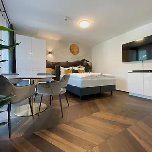  Apartment Darebell Designerapartments Calvigasse