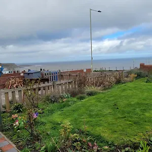 https://sea-view-flat-2-with-fast-wifi-and-free-parking.yorkshirehotels.net