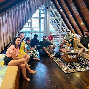 https://green-valley-cabin.kandyhotelsnow.com