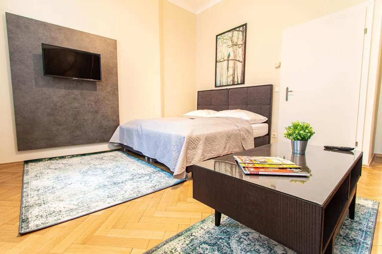 Apartment Lindengasse Vienna 0*,