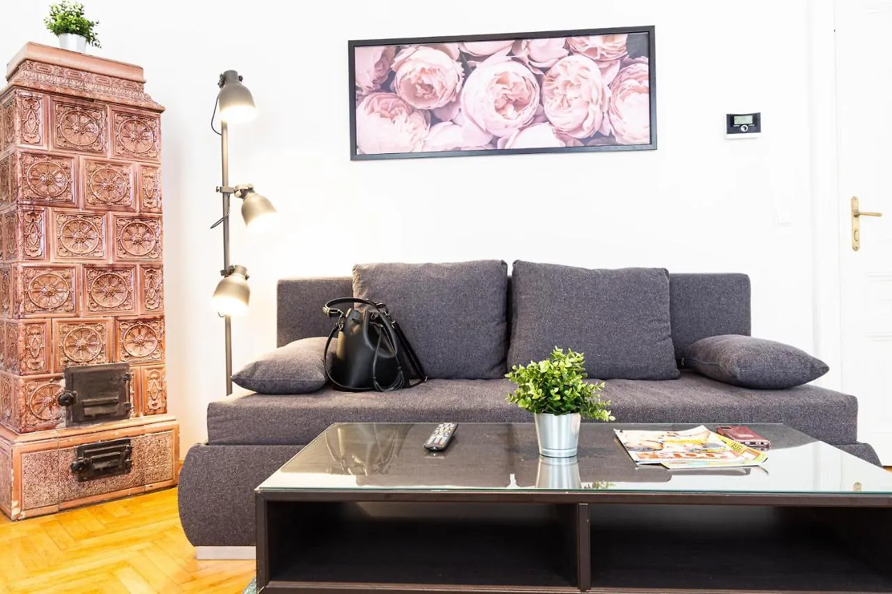 Apartment Lindengasse Vienna 0*,